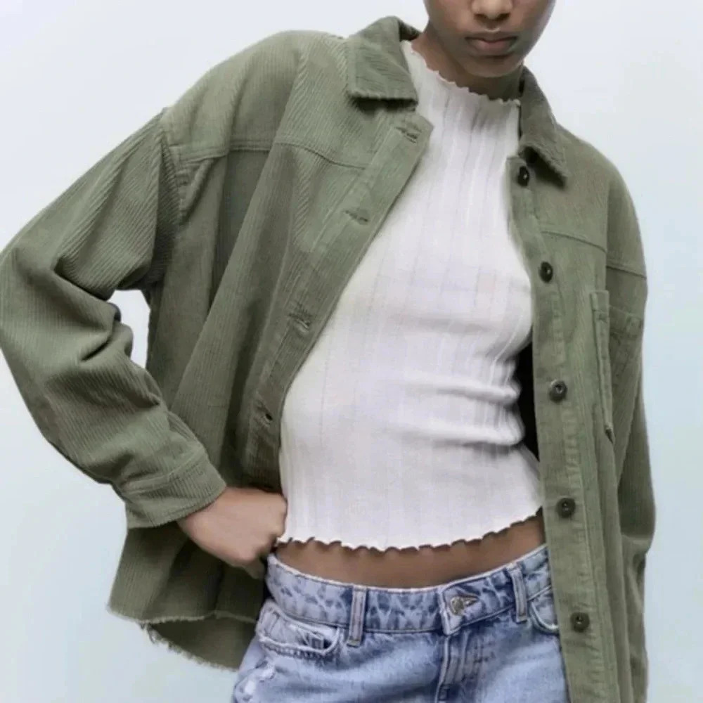 Zara Corduroy Overshirt Pocket Jacket Shacket Frayed Hem in olive green sz XS